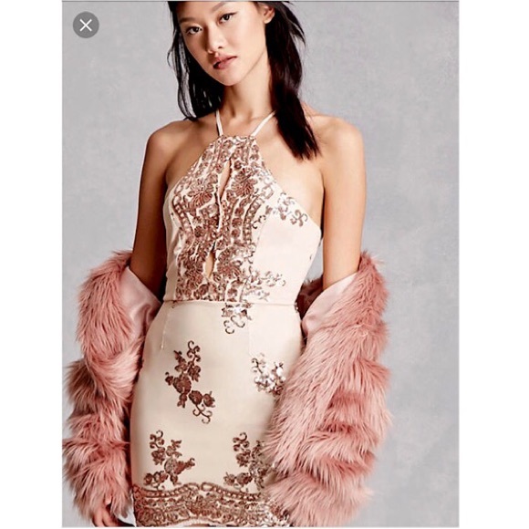 selfie leslie Dresses & Skirts - NWT- selfie Leslie- rose gold embellished dress